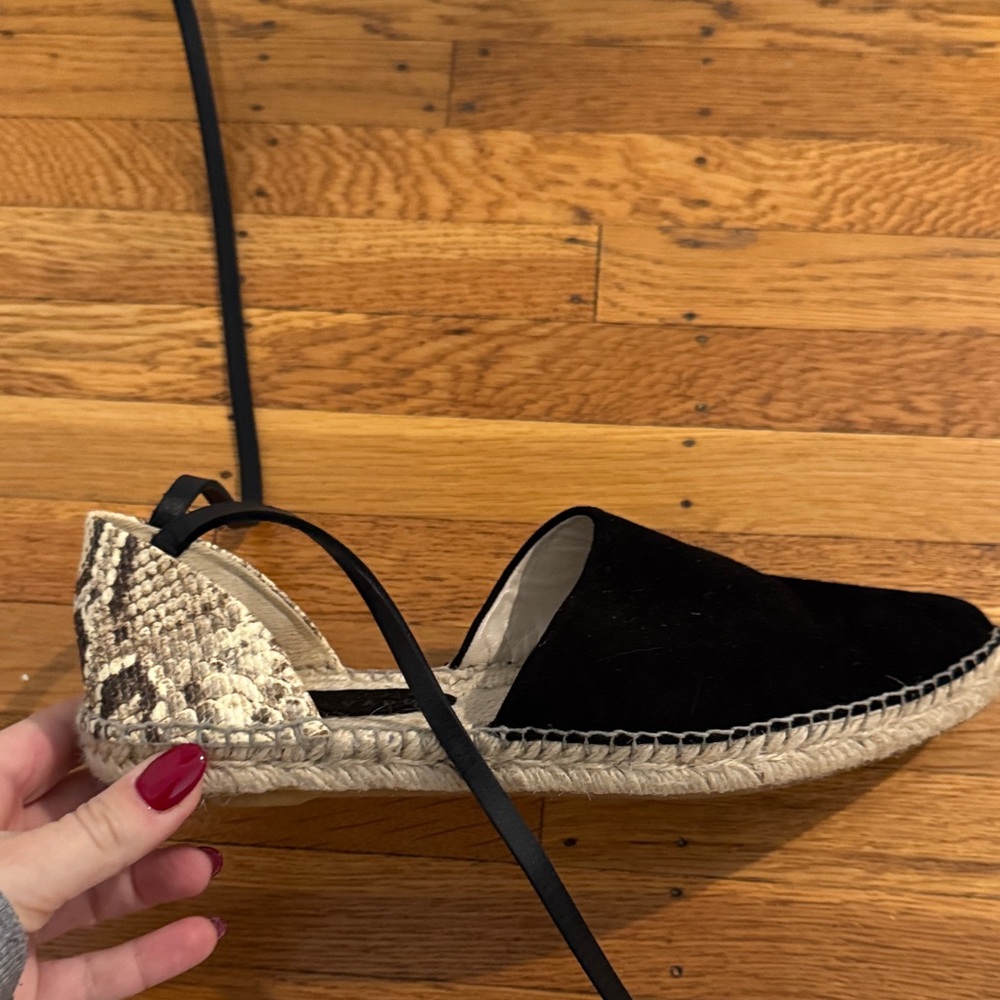 Freda Salvador Black and Tan Espadrilles